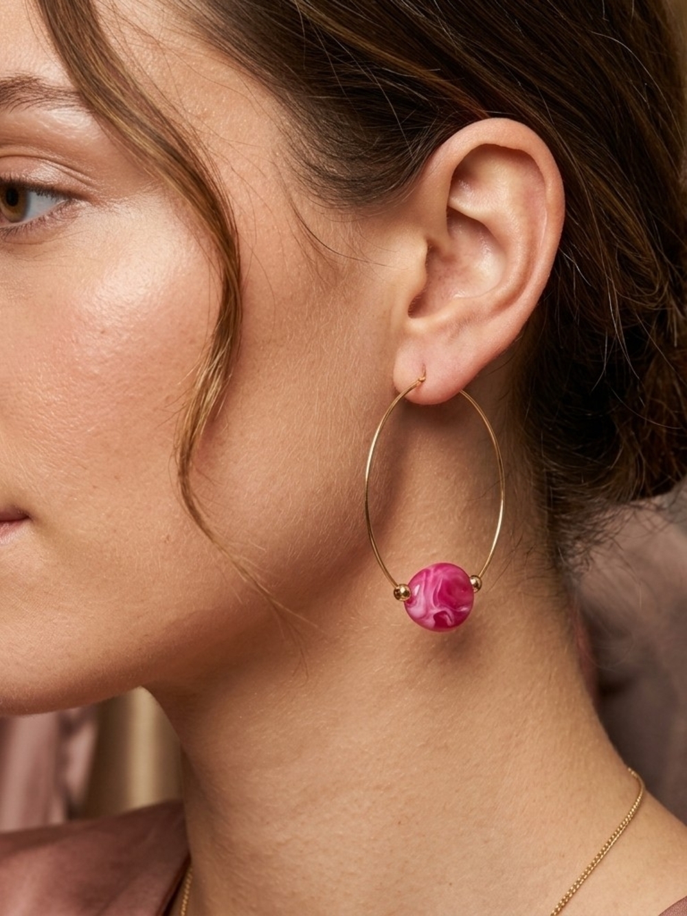 Source Unknown  Pink Fuchsia Marbled Acrylic Bead Gold Tone Wire Hoop Earrings 4